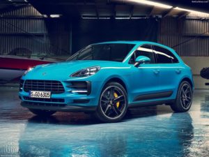 Nuova Porsche Macan: restyling hi-tech