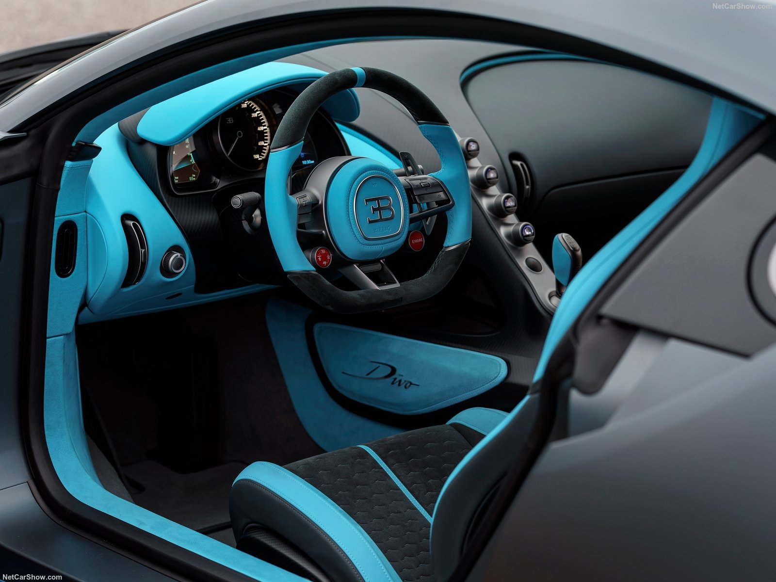 Bugatti Divo: nuova serie speciale in 40 esemplari