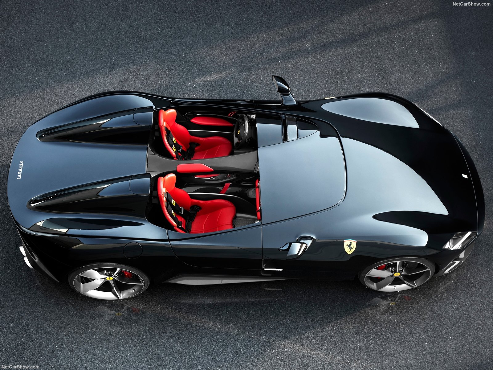 Ferrari Monza SP1 e SP2: le barchette del futuro