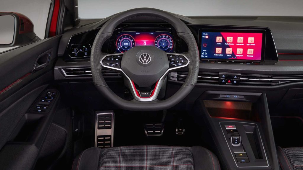 Volkswagen Golf GTI 2020: interni