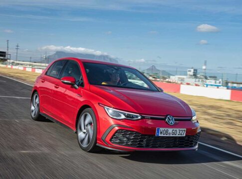 Nuova Volkswagen Golf 8 GTI