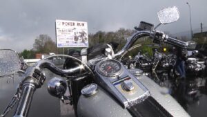 "Bluffare guidando”: il poker run.