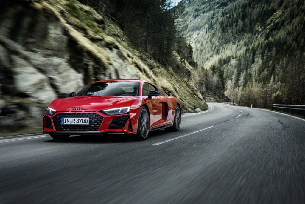 Audi R8 V10 Performance RWD: trazione posteriore e più potenza