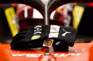 F1: nuovi prototipi di guanti portati in Turchia ideati dopo l'incidente di Grosjean
