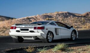 Cizeta V16T: l'italiana con 2 V8 Lamborghini sotto il cofano verrà messa all'asta