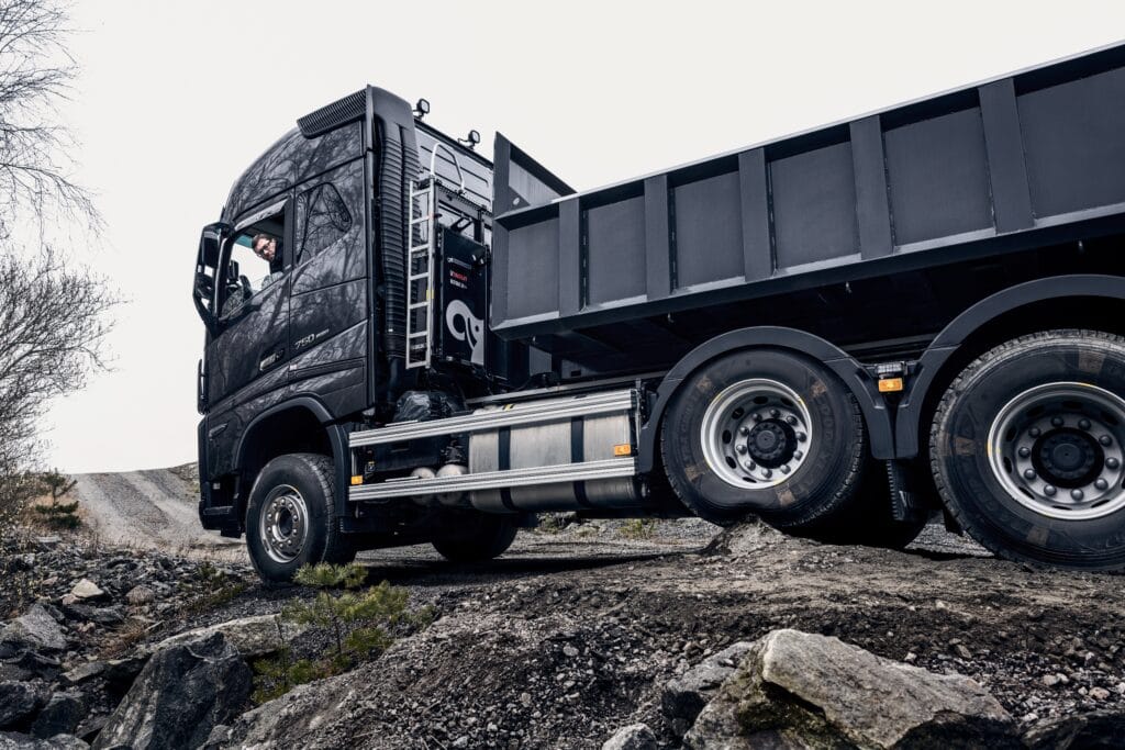 Volvo Trucks introduce nuove funzionalità per facilitare le manovre con i camion