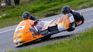 Tragedia al TT: Olivier Lavorel morto durante gara 1 dei sidecar, seconda vittima in una settimana