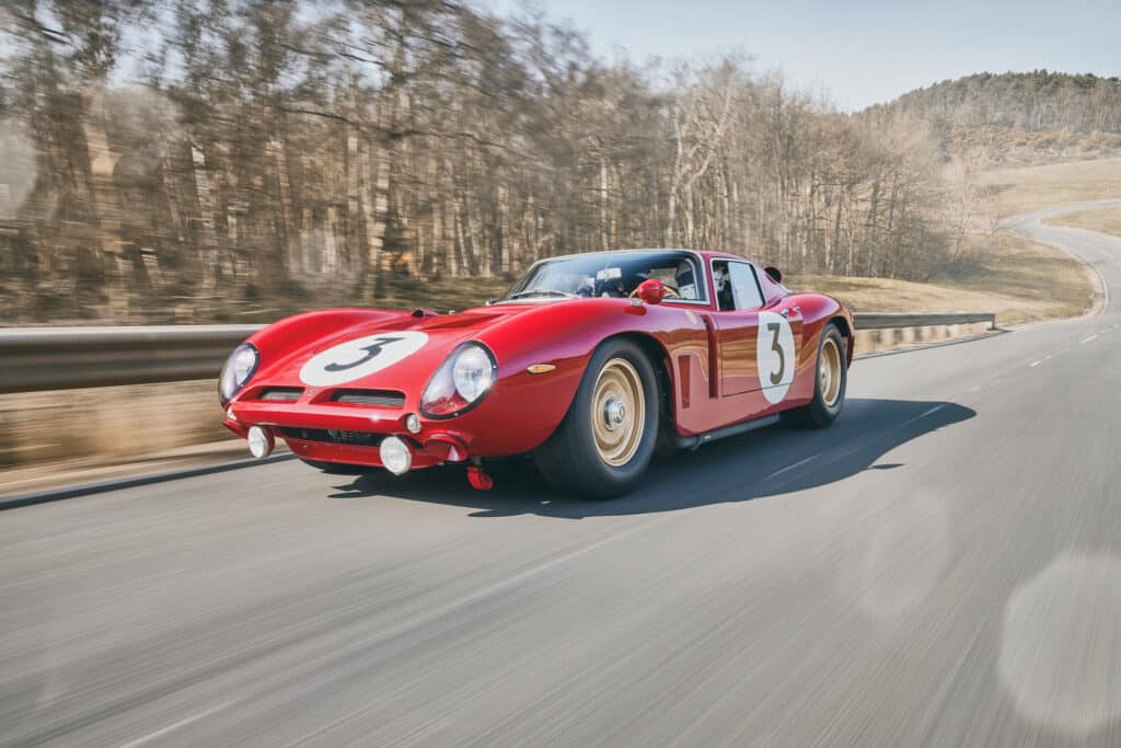 Bizzarrini 5300 GT Corsa: consegnato il primo dei 24 esemplari