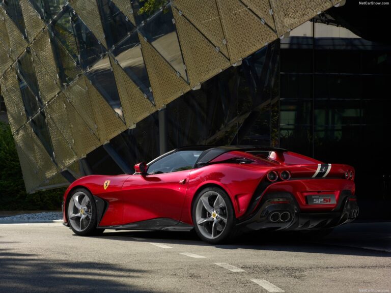 Ferrari SP51: esemplare unico al mondo realizzato dal programma "Special Projects"