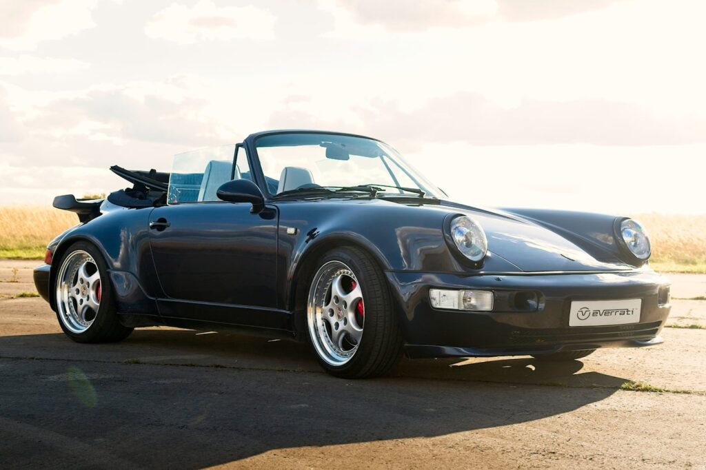 Una classica Porsche 911 Cabrio convertita in elettrica da Everrati eroga 500 CV