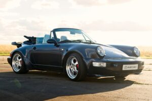 Una classica Porsche 911 Cabrio convertita in elettrica da Everrati eroga 500 CV