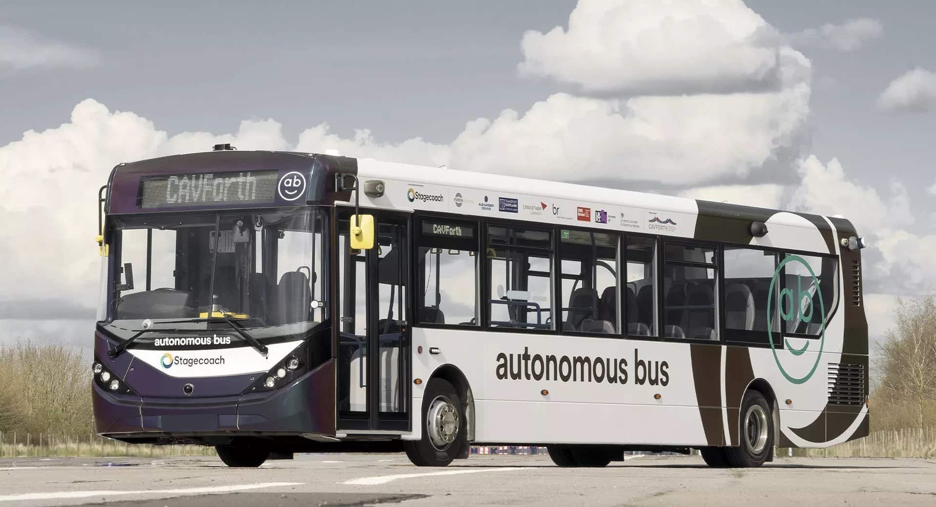 Gli autobus a guida autonoma saranno realtà in Israele