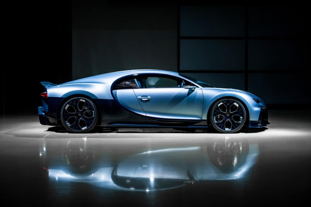 Bugatti Chiron Profilée: presentato un nuovo esemplare unico che andrà all'asta