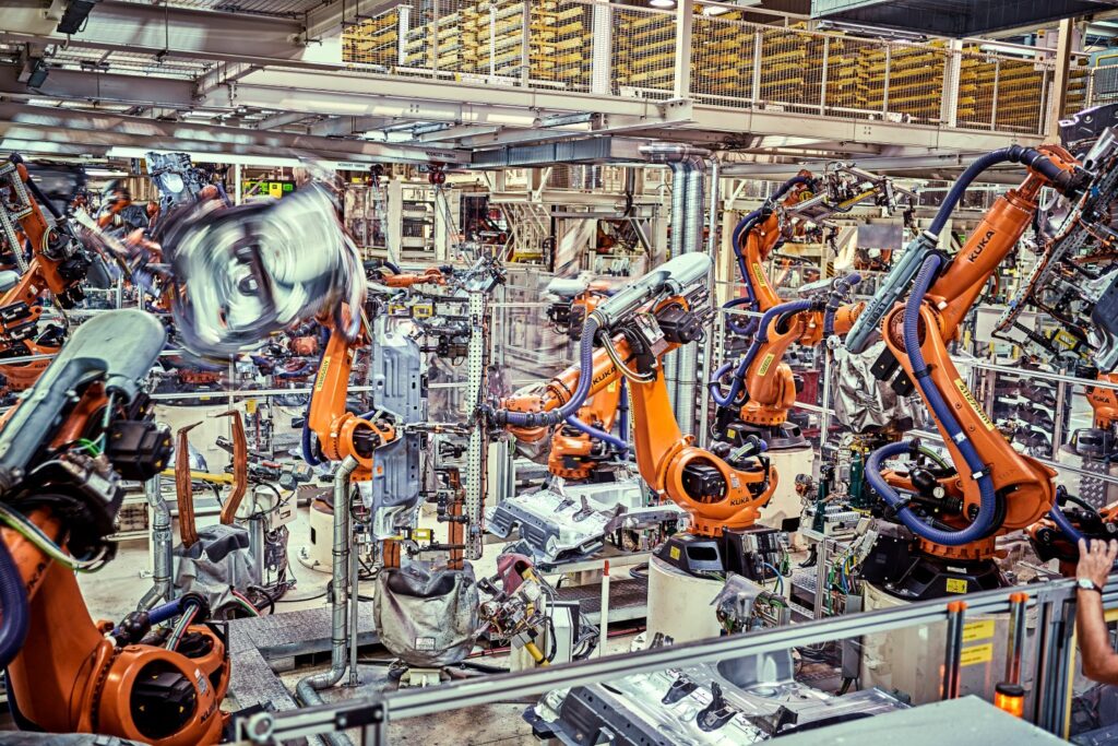 Robot nella produzione di auto: come cambia il mondo dell'automotive