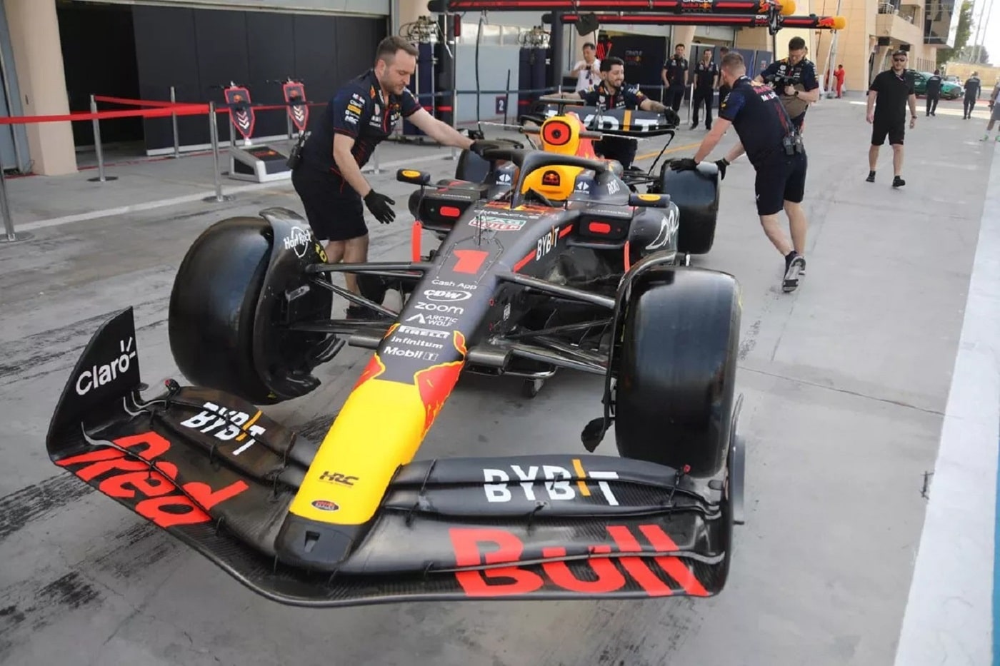 Red Bull RB19: le prime (piccole) novità viste durante i test F1 2023 in Bahrain