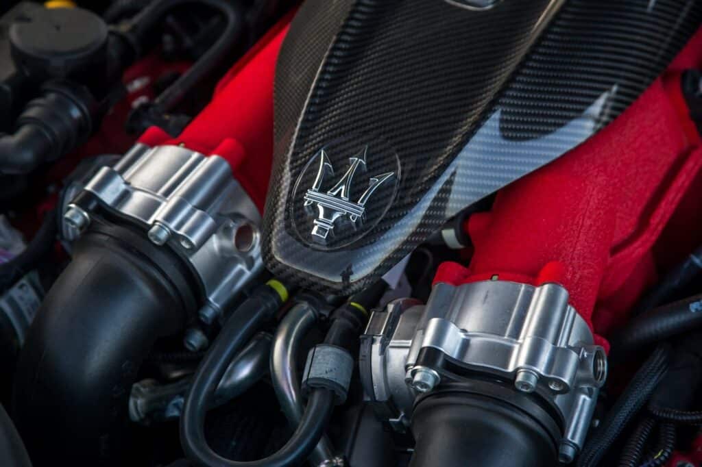 Maserati al Motor Valley Fest 2023 annuncia l'addio definitivo ai V8 per dedicarsi all'elettrico