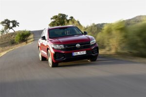 Nuova Volkswagen Touareg disponibile in Italia: prezzi, allestimenti e caratteristiche