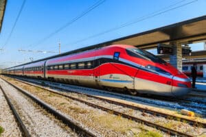 Alta Velocità Adriatica: allo studio la possibilità di portare i treni da 300 km/h fino in Puglia
