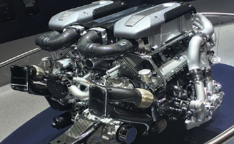 Il W16 della Bugatti Chiron (motori)