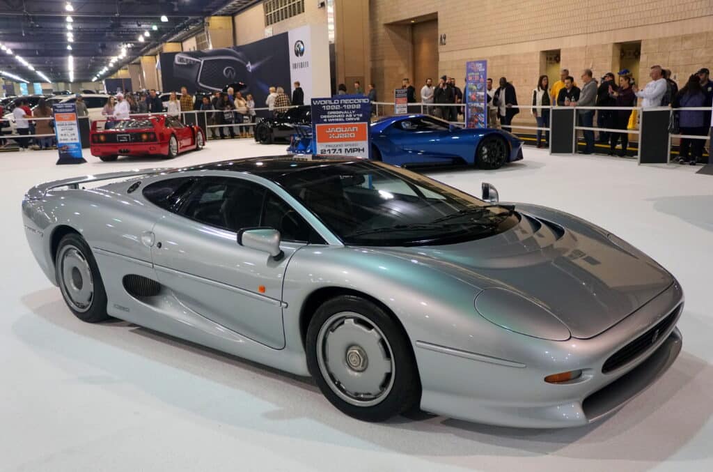 Supercar degli anni '90: le più belle e originali del decennio