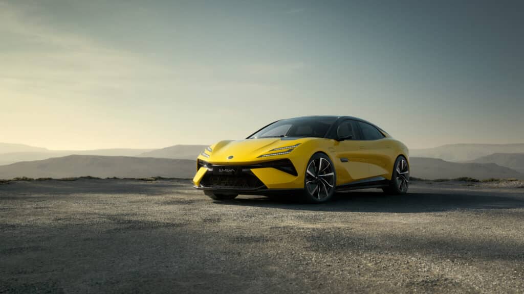 Lotus Emeya: svelata la nuova Hyper-GT da oltre 900 CV