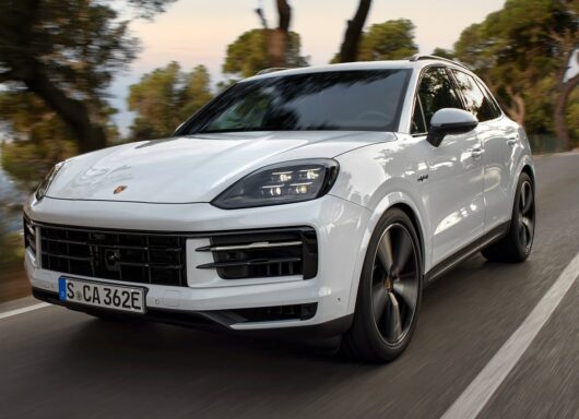 Porsche Cayenne S E-Hybrid: V6 ibrido da 519 CV