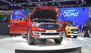 Auto Ford in esposizione